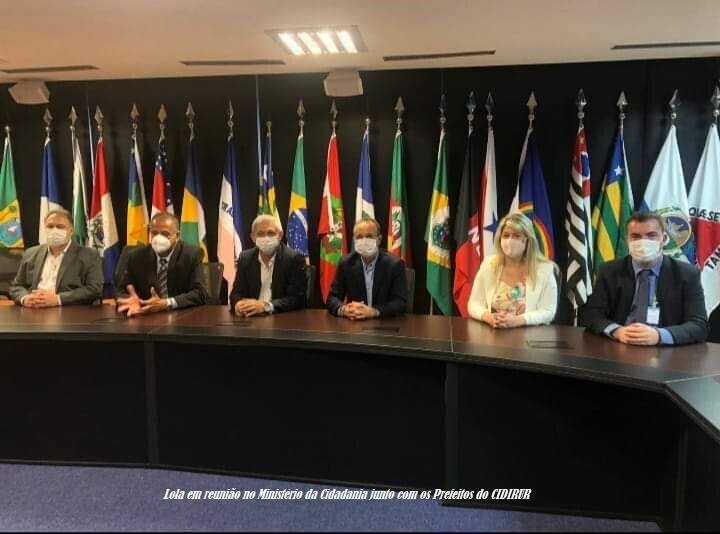 prefeita-lola-viaja-a-brasilia-com-comitiva-do-cidirur